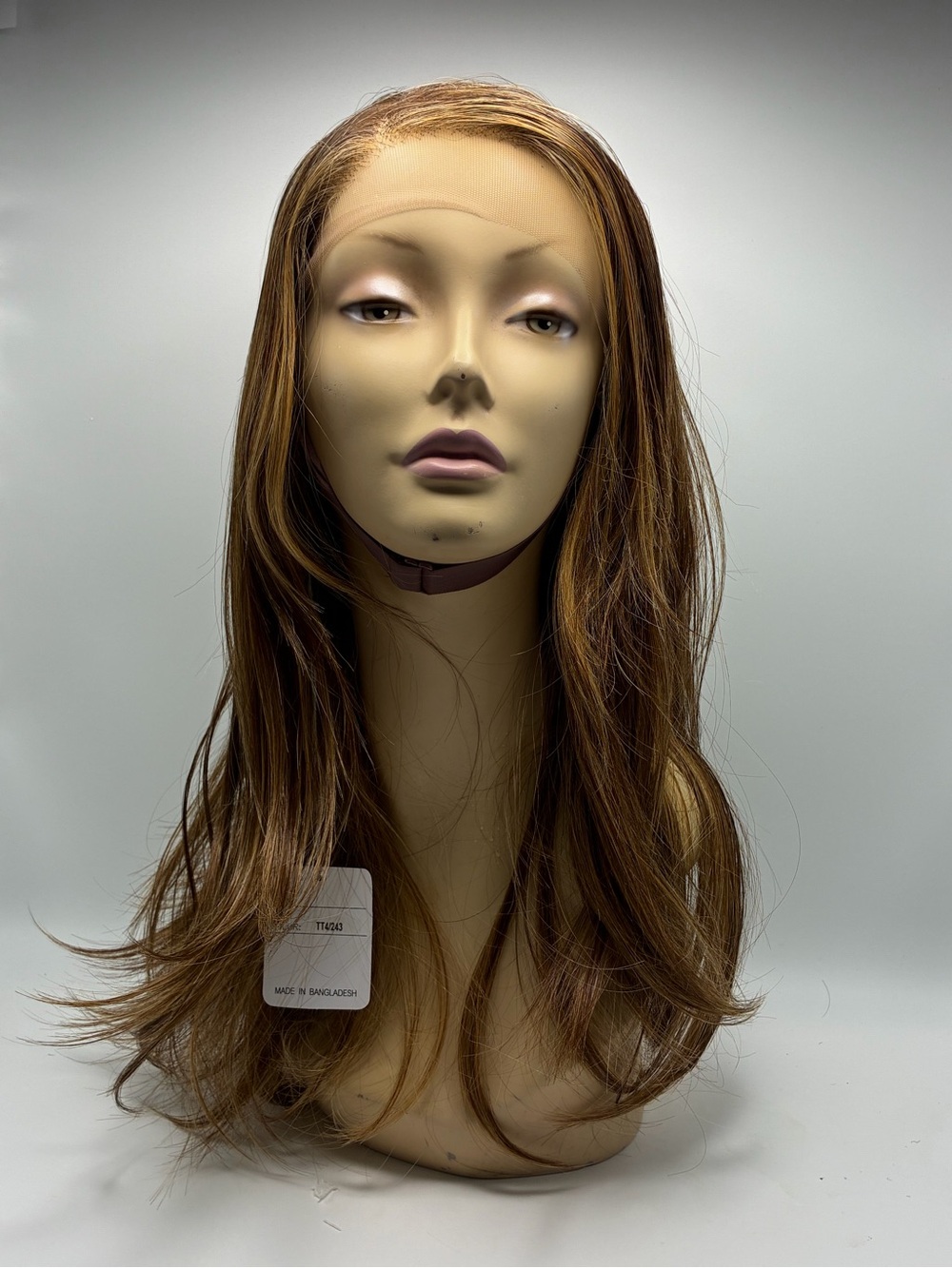 Chestnut Brown Long Synthetic Wig - Stylish Everyday Look. Synthetic